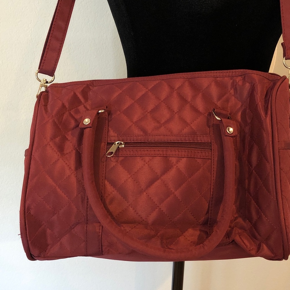 Quilted Burgundy Women’s Carryall Shoulder Bag
